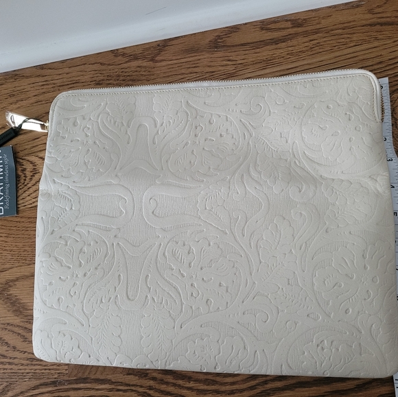 Brahmin ivory elegant handbag/laptop/tablet sleeve - Picture 6 of 6